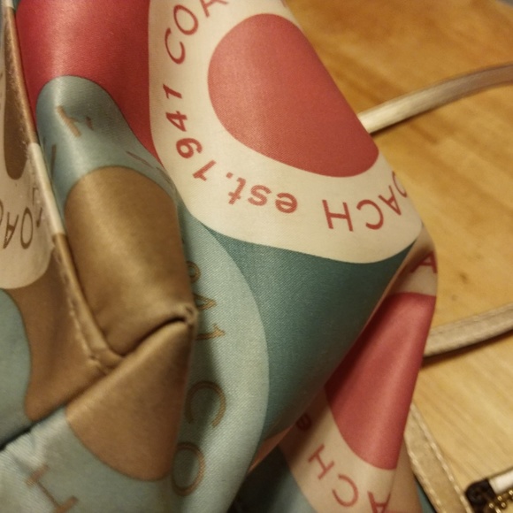 COACH Soho Sateen Tote A1281-F19196 - Picture 6 of 8